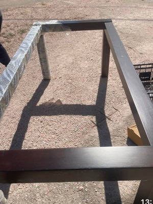 Dining table like new, dark wood with sandblasted glass
