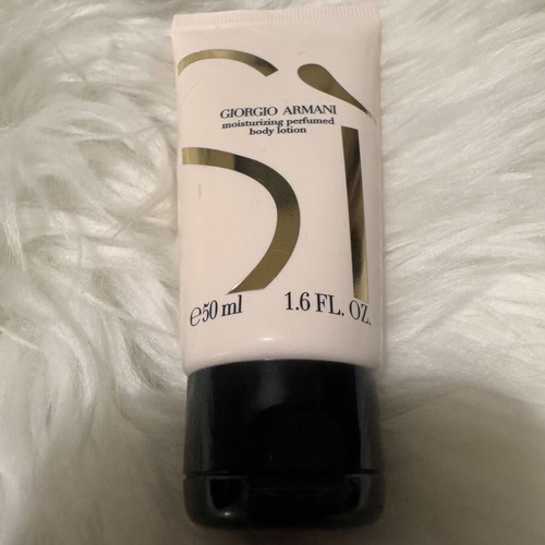 Giorgio Armani Sì Body Lotion 50ml new, perfumed moisturizing