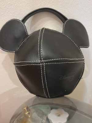 Mickey-shaped handbag from Disneyland Paris new, black
