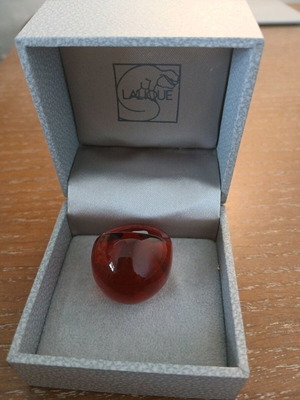 Lalique red ring like new