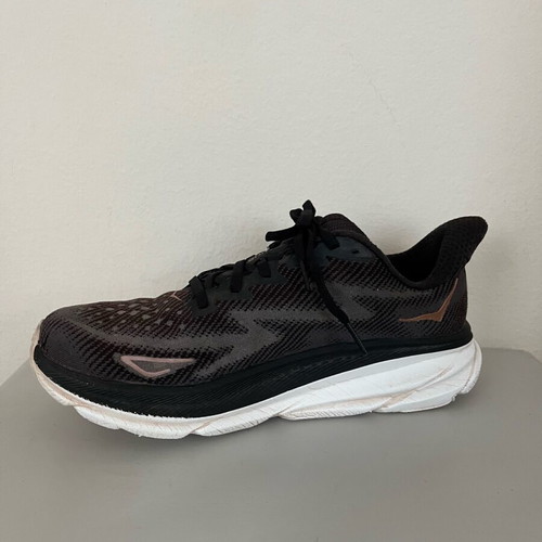 Hoka Clifton 9 athletic shoes used, size 42, black