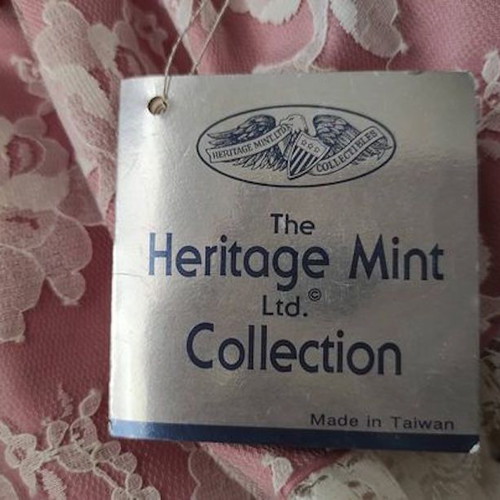 Porcelain doll The Heritage Mint Collection Alicia new, height 40 cm
