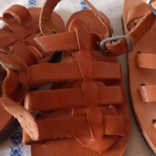 Children's sandals new, sizes 23, 24, 25, 28 & 29, brown leather