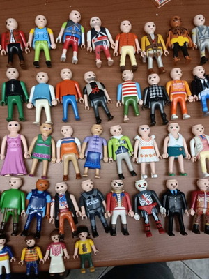 Φιγούρες Playmobil 89 τεμαχίων σε άριστη κατάσταση