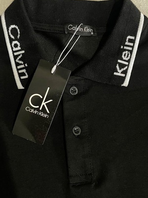 Calvin Klein black T-shirt size S