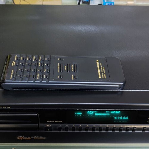 Marantz CD-52 SE CD player used with original remote