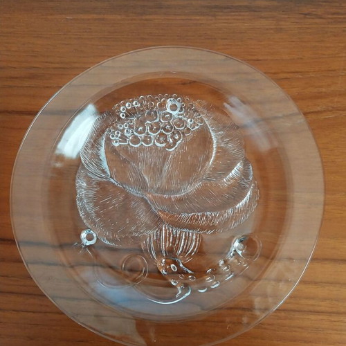 Pioni plate by Nuutajärvi vintage like new, Finnish art
