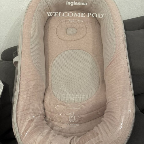 Inglesina Welcome Pod anatomical baby nest like new