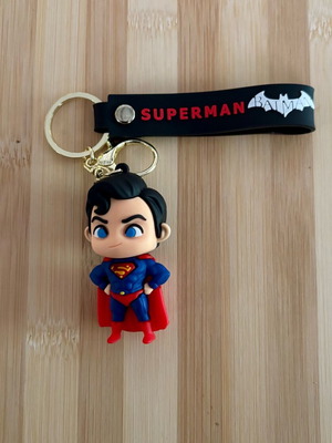 Superman – Ο Άνθρωπος από Ατσάλι σε μπρελόκ!