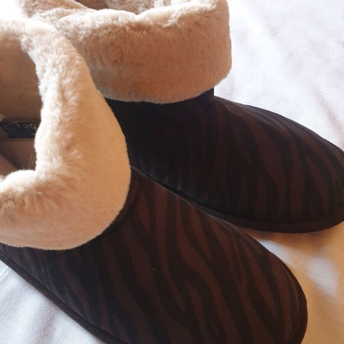 Slippers bootie with fur new, size 37-38 Marks & Spencer