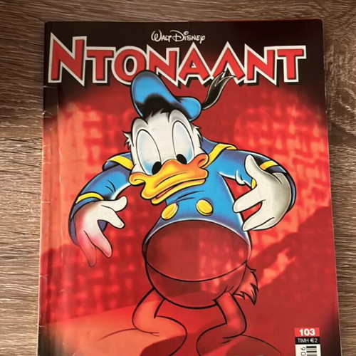 Donald comic book used, Ο Ντόναλντ διακτινίζεται