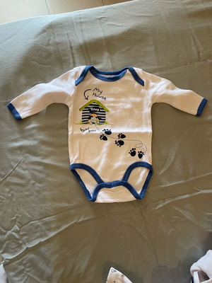 Baby bodysuits like new, sold together or separately