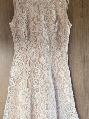 Bill Cost formal dress like new, lace, size S, salmon color