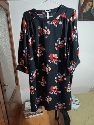 Vero Moda φλοράλ μίνι/μίντι φόρεμα με 3/4 μανίκια puff
