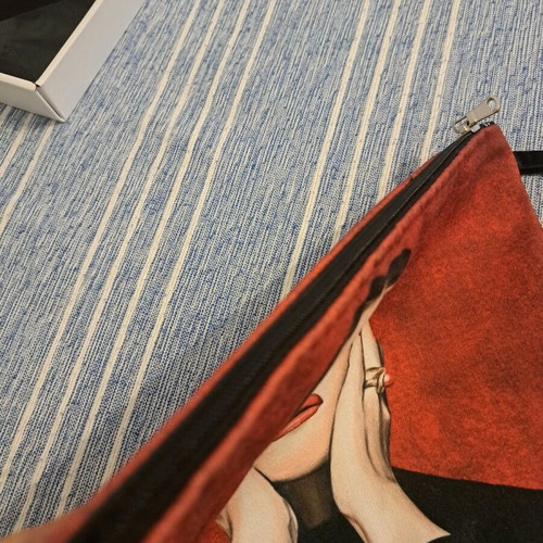 Toiletry bag like new, 100% cotton