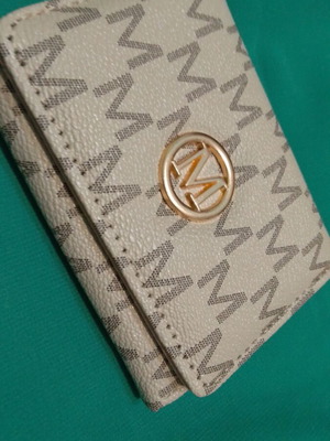 Πορτοφόλι γυναικείο με clutch καινούργιο, μπεζ από τεχνητό δέρμα