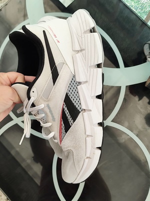 Reebok αθλητικά μέγεθος 44 σαν καινούργια, άσπρα, πολύ άνετα