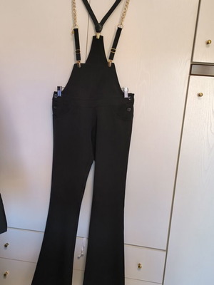Denny Rose jumpsuit like new, slim fit, black with gold details