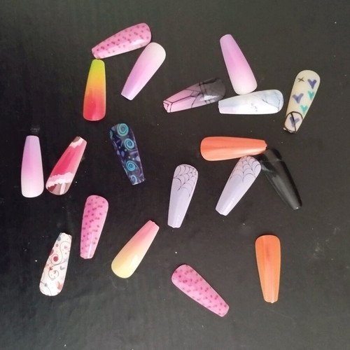 Fake plastic nails like new with base and clear polish