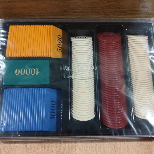 Dal Negro poker chip set with 170 Italian chips new