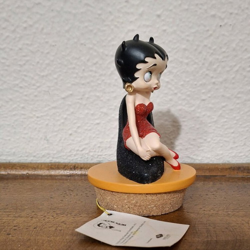 Betty Boop figure with high heel 2004 new