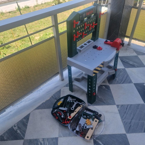 Bosch Mechanic Shop like new with many extras