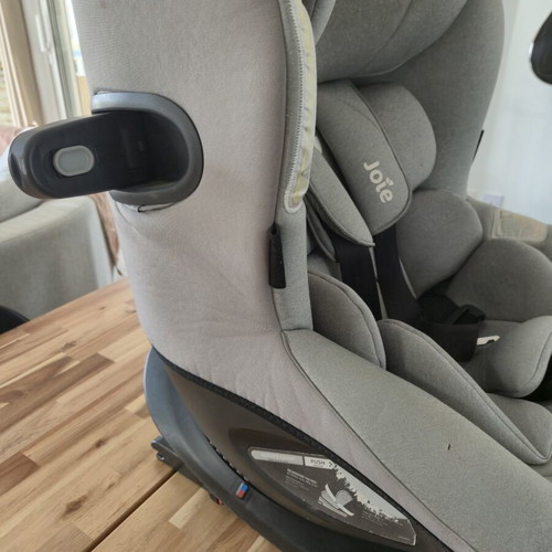 Joie I-Spin 360 Max Car Seat i-Size used with Isofix Thunder