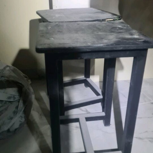 Black stools like new, set of 2