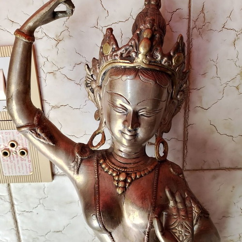 Tara bronze statue like new, large over 50cm