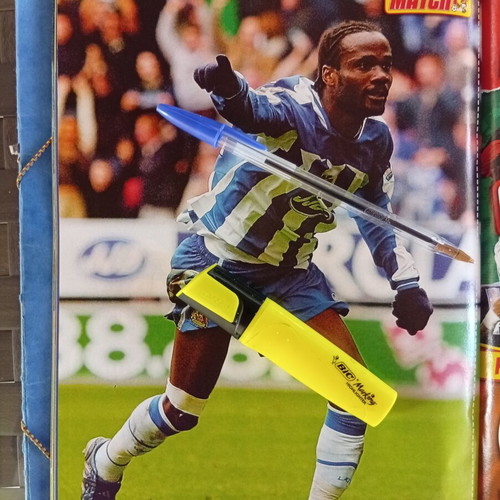 Match Football Magazine issues 21-27/2006 like new with Everton posters