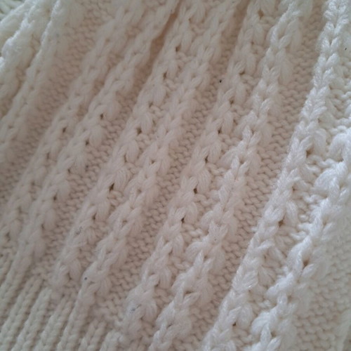 Knitted set hat and oversized scarf used, off white