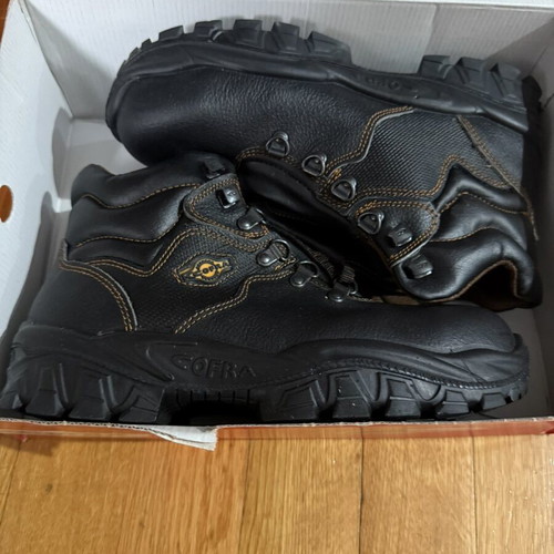 Cofra work boots new, size 39, black