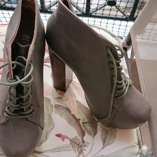 Booties 12cm heel like new, gray, size 37