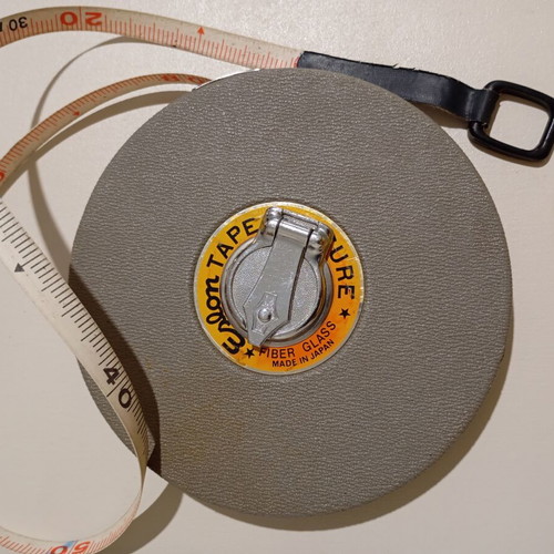 Professional Measuring Tape 30m like new, diameter 17cm