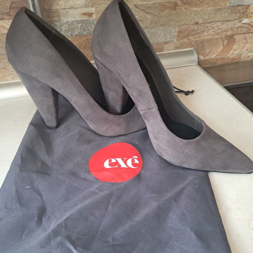 Exe pumps size 38 like new, anthracite suede texture