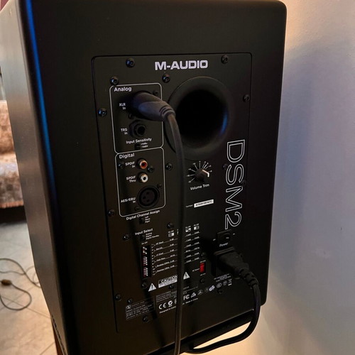 M Audio Studiophile DSM2 studio monitors used with Kali Bluetooth receiver