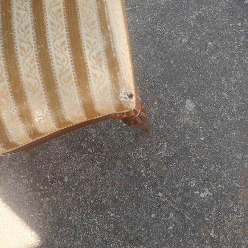 Vintage antique chair with front leg issue