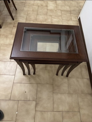 Coffee tables set like new, solid wood and glass nesting