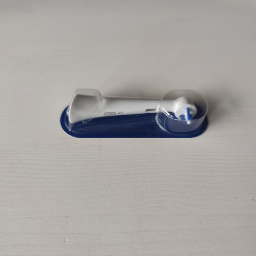 Oral-B iO replacement toothbrush heads set of 2, new