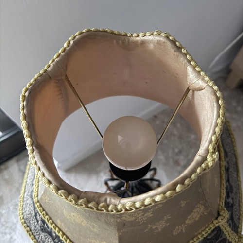 Table lamp with embroidered fabric shade like new