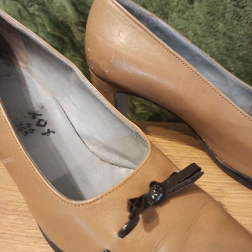 Leather beige brown pumps size 37 used with solid heel