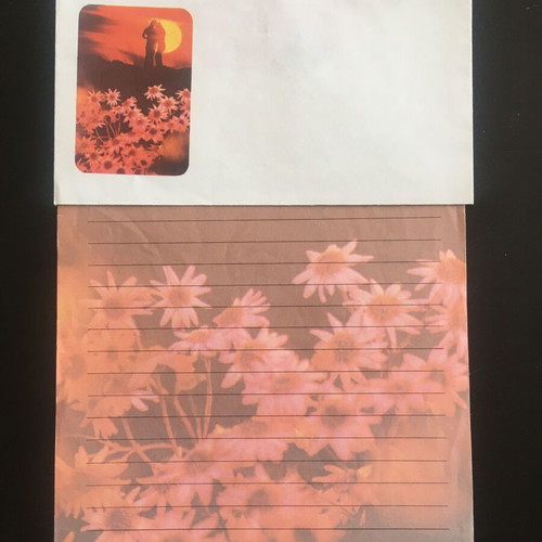 80s Letter Writing Set like new, collectible