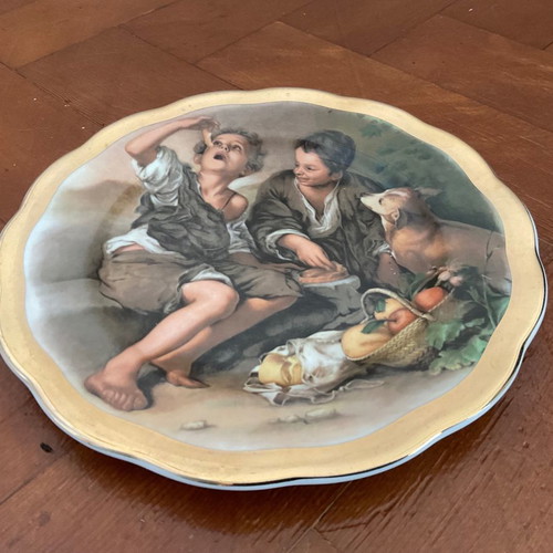 Collectible plate Murillo the beggar boys with minor scratches on gold
