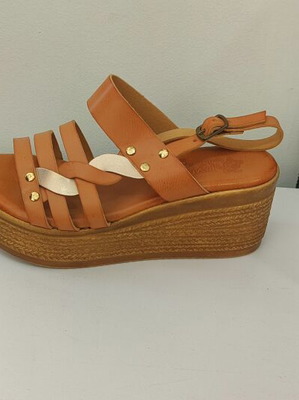 Pyramis leather platform sandals size 36 new, brown