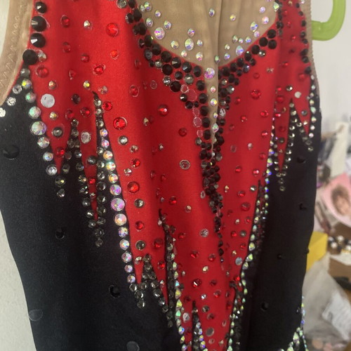 Rhythmic gymnastics leotard used with decorative skirt