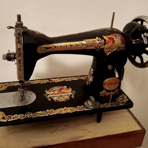 Shmens vintage sewing machine head used, decorative motifs