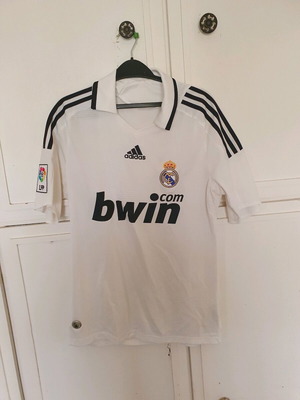 Authentic Real Madrid jersey like new