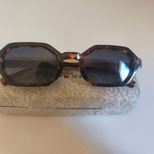Red Raven Eyewear sunglasses like new, brown