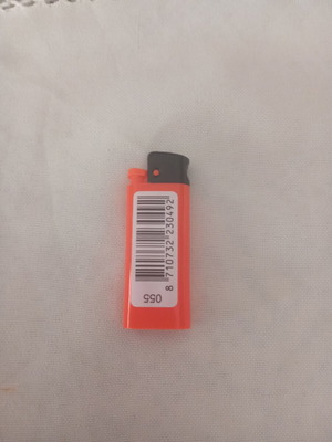 Cricket lighter, small, new
