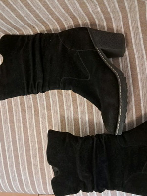 Women's black suede boots used, size 38, 8 cm heel